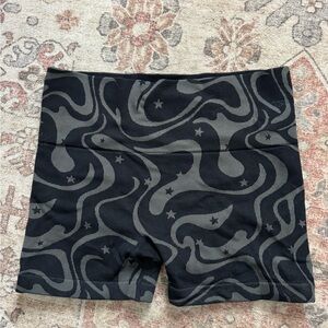 JoyLab Black and Gray Patterned Active Shorts